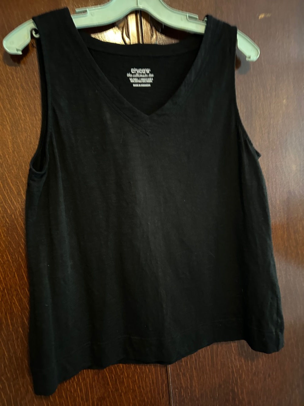 Chico's Black V-Neck Sleeveless Tank